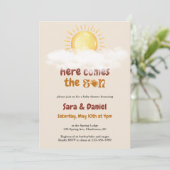 Hier komt de zoon geslacht onthullen Uitnodiging (Staand voorkant)