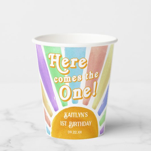Hier komt die! Retro Boho Sun 1e verjaardag Papieren Bekers (Voorkant)