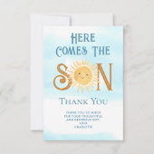 Hier komt het Baby shower van de jongen, dank je Bedankkaart (Voorkant)