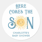 Hier komt het Baby shower van de zoon Ronde Sticker (Voorkant)