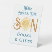 Hier komt het Baby shower van de Zoonboeken en Ges Reclamebord Met Voetstuk (Voorkant)