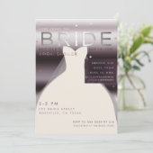 Hier komt het BRIDE Silver Paarse Vrijgezellenfees Kaart (Staand voorkant)