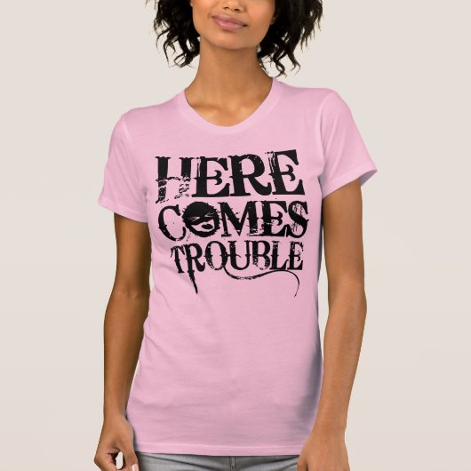 Hier komt het Shirt met problemen (Voorkant)