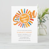 Hier komt het Son Boy Baby shower Kaart (Staand voorkant)