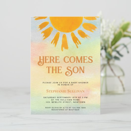 Hier komt het Son Boys Baby shower Kaart (Staand voorkant)