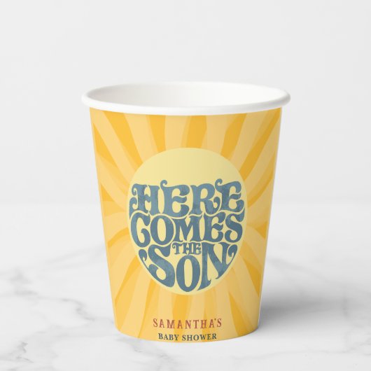 Hier komt het Son Retro Baby shower Papieren Bekers (Achterkant)