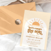 Hier komt het Son Sunshine Boy Baby shower Kaart