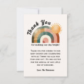 Hier komt het Sun Bold Rainbow Baby shower Bedankkaart (Voorkant)