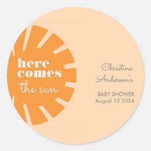 Hier komt het Sun Retro Baby shower Ronde Sticker