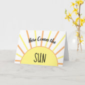 Hier komt het Wenskaart van de zon Kaart (Gele Bloem)