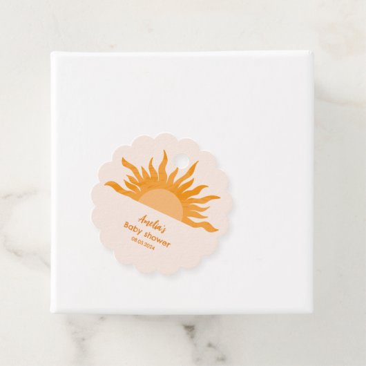 Hier komt het zoontje boho geel Baby shower Bedankjes Labels (In situ)