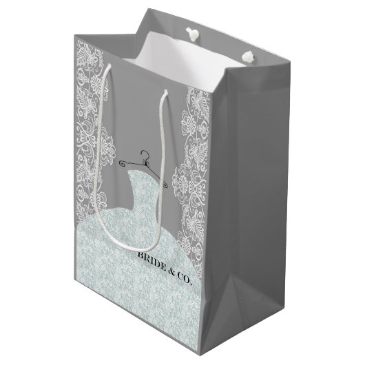 Hier komt iets blauw bij de Bride Party Medium Cadeauzakje (Voorkant Gekanteld)