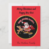 HIER KOMT SANTA OP SKATEBOARD CHRISTMAS FEESTDAGENKAART (Voorkant)