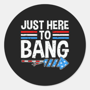 Hier om Shirt vuurwerk te vieren 4e Ronde Sticker