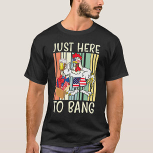 Hier om Usa Vlag Kip Vuurwerk Bier Te Laten Knalle T-shirt