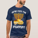 Hier voor de Sufganiyot Funny Chanukah Hanukkah T-shirt<br><div class="desc">Hier voor de Sufganiyot Funny Chanukah Hanukkah. Bekijk onze verjaardag voor de selectie van shirten voor de allerbeste in unieke of aangepaste handgemaakte stukken van onze winkels.</div>