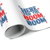 Hier voor The Boom 4th of July Patriottisch Cadeaupapier (Rol Hoek)