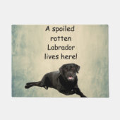 Hier woont een geroomde labrador deurmat (Voorkant)