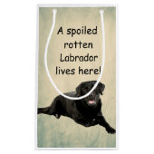 Hier woont een geroomde labrador klein cadeauzakje (Voorkant)