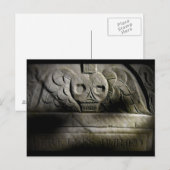 Hier zie Lyes Buried Briefkaart (Voorkant / Achterkant)