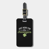 Hier zijn we voor de Shenanigans St Patrick's Day Bagagelabel (Voorkant verticaal)