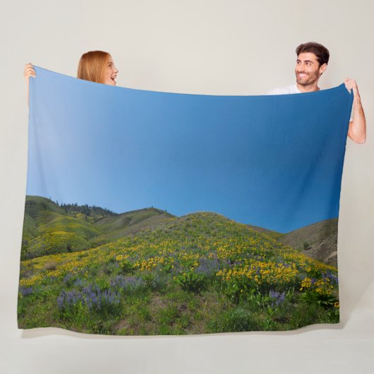 High Desert Spring Bloom Fleece Deken (In situ)