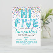 High Five 5th Birthday Confetti Invitation Kaart (Staand voorkant)