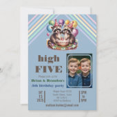 High Five Blue Birthday Party Twins Mapache Foto Kaart (Voorkant)
