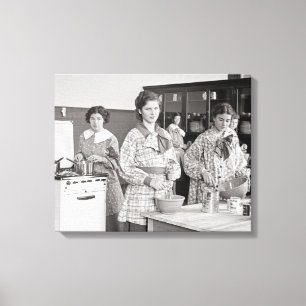 High School Girls Cooking, 1935 Canvas Afdruk