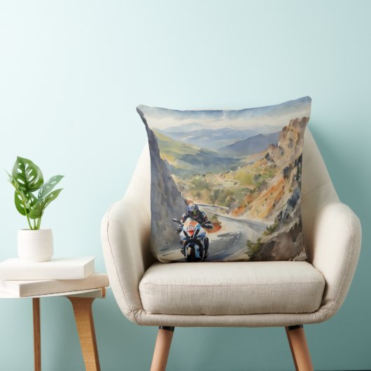 High-Speed avontuur in een levendig berglandschap Kussen (Stoel)