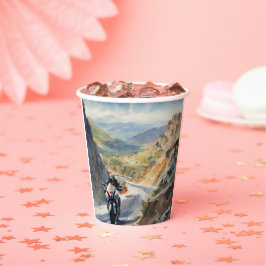 High-Speed avontuur in een levendig berglandschap Papieren Bekers