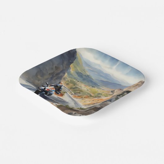 High-Speed avontuur in een levendig berglandschap Papieren Bordje (Gebogen)