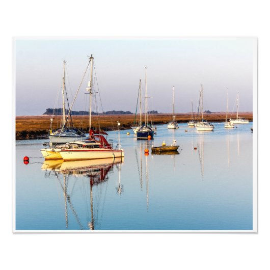 High tide in the harbour on a calm evening. Foto Afdruk (Voorkant)