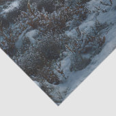 Highland Cow Bearing Winter Greens Tissuepapier (Detail)