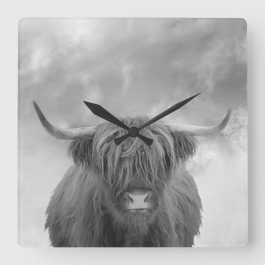 Highland Cow Scotland Clouds Black White  Vierkante Klok (Voorkant)