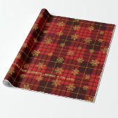 Highland Hearth Tartan Gold Snowflake Personalized Cadeaupapier (Uitgerold)