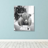 Highland koe Bathtub Black White Bathroom Canvas Afdruk (Insitu (Houten vloer))