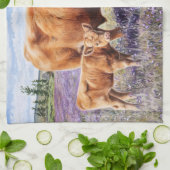 Highland Koe en Calf Paarse Wildflowers Theedoek (Gevouwen)