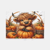 Highland Koe genesteld tussen herfstoogst pompoene Fleece Deken (Voorkant (Horizontaal))