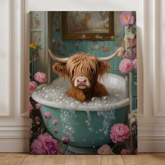 Highland Koe in Floral Bathtub Art Canvas Afdruk