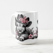 Highland Koe in Pet met bloemendecoratie Koffiemok (Voorkant links)