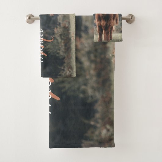 Highland koe kalf herfstgras monogram initiaal bad handdoek (Insitu)