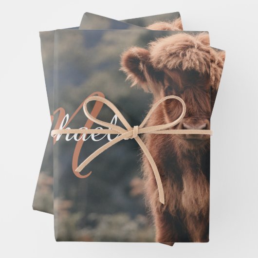 Highland koe kalf herfstgras monogram initiaal inpakpapier vel (In situ)