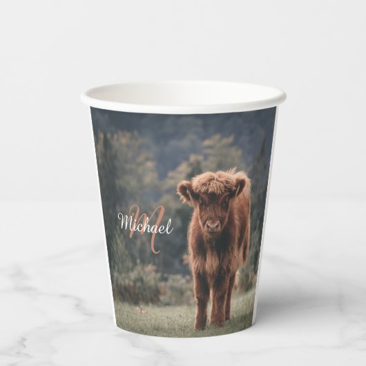 Highland koe kalf herfstgras monogram initiaal papieren bekers (Achterkant)