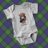 Highland Koe met Gunn Tartan Sjaal Romper