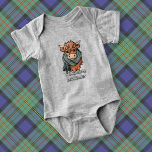 Highland Koe met MacLaren Tartan Sjaal Romper