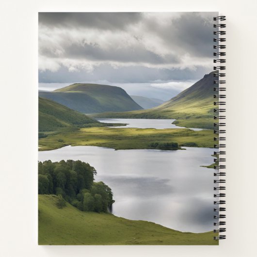 Highland Koe met MacMillan Jurk Tartan Sjaal Notitieboek (Achterkant)