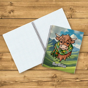 Highland Koe met MacMillan Tartan Sjaal Notitieboek