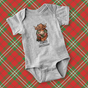 Highland Koe met Scott Red Tartan sjaal Romper