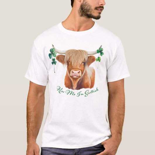 Highland Koe St Patrick's Day Kiss Me I'm Scottish T-shirt (Voorkant)